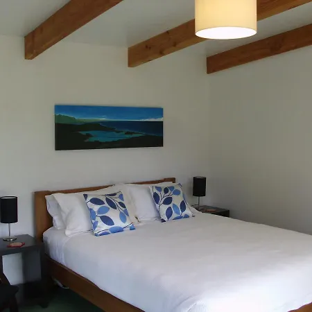 Cabbage Tree Chalet Parapara Room photo
